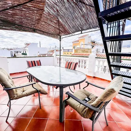 Prázdninový dům Centrally Located 3 Bedroom Townhouse In Carabao, *